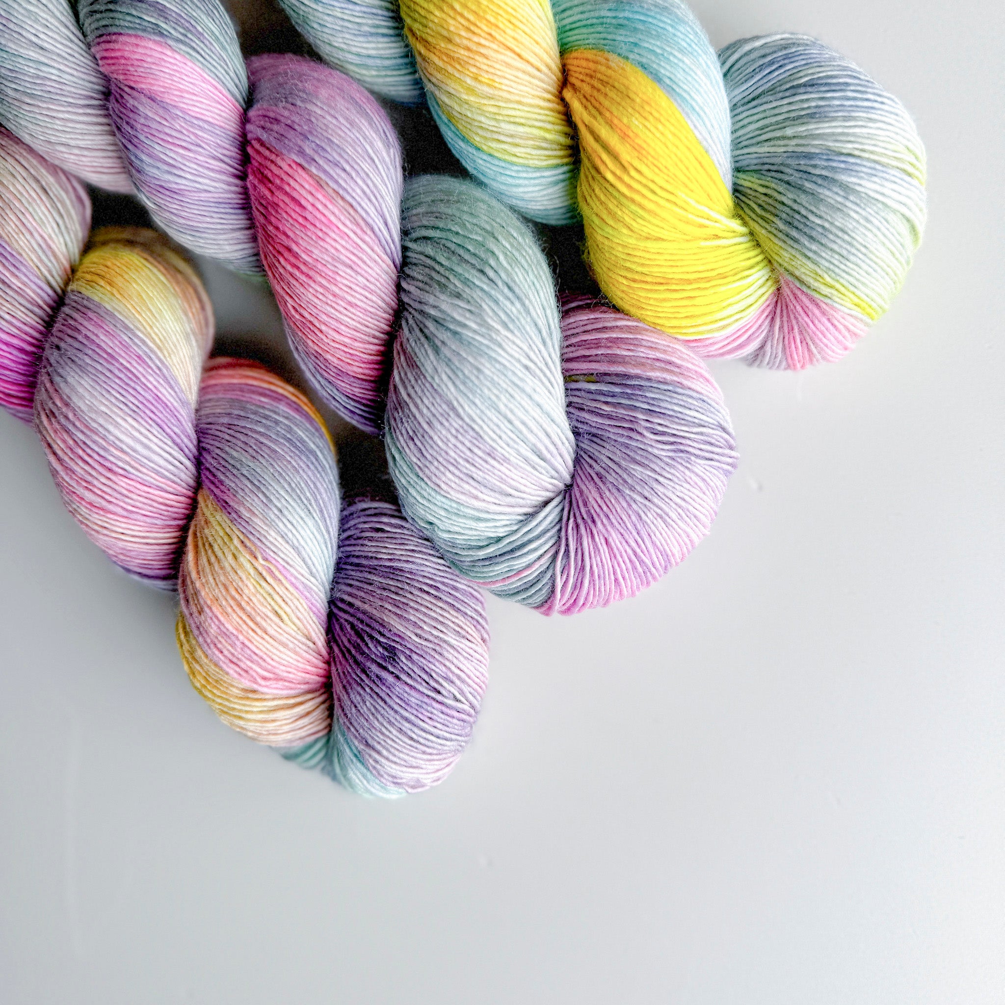 Merino Single - Holographic - Qing Fibre - Indie Hand Dyed Yarn