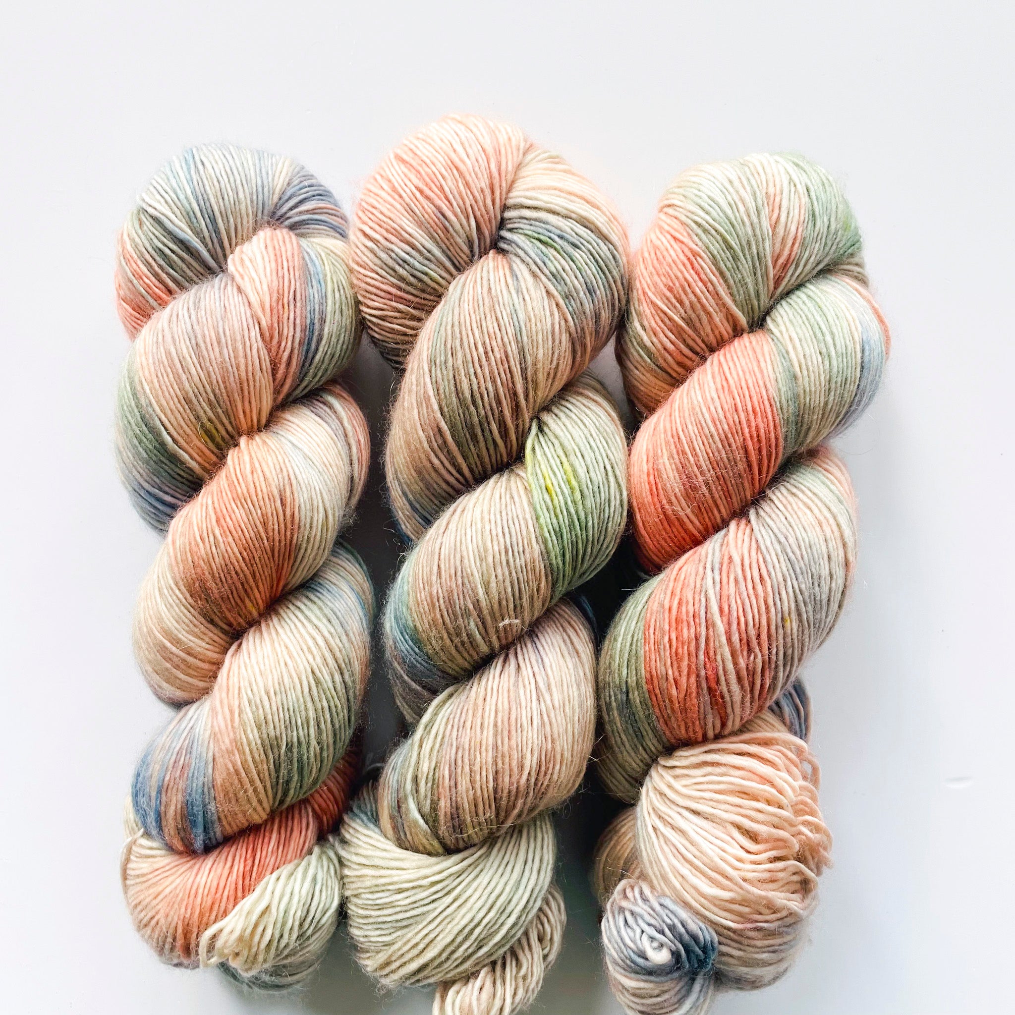 Qing Fibre - Indie Hand-Dyed Yarn and Knitting Patterns